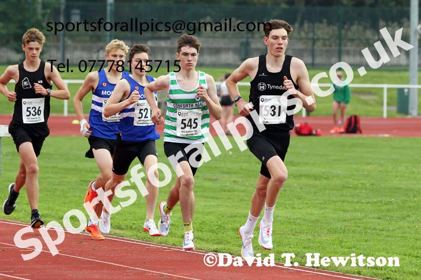 Mens and Boys 3000 metres, 2021 North Eastern Track and Field Champs., Middesbrough. Photo: David T. Hewitson/Sports for All Pics